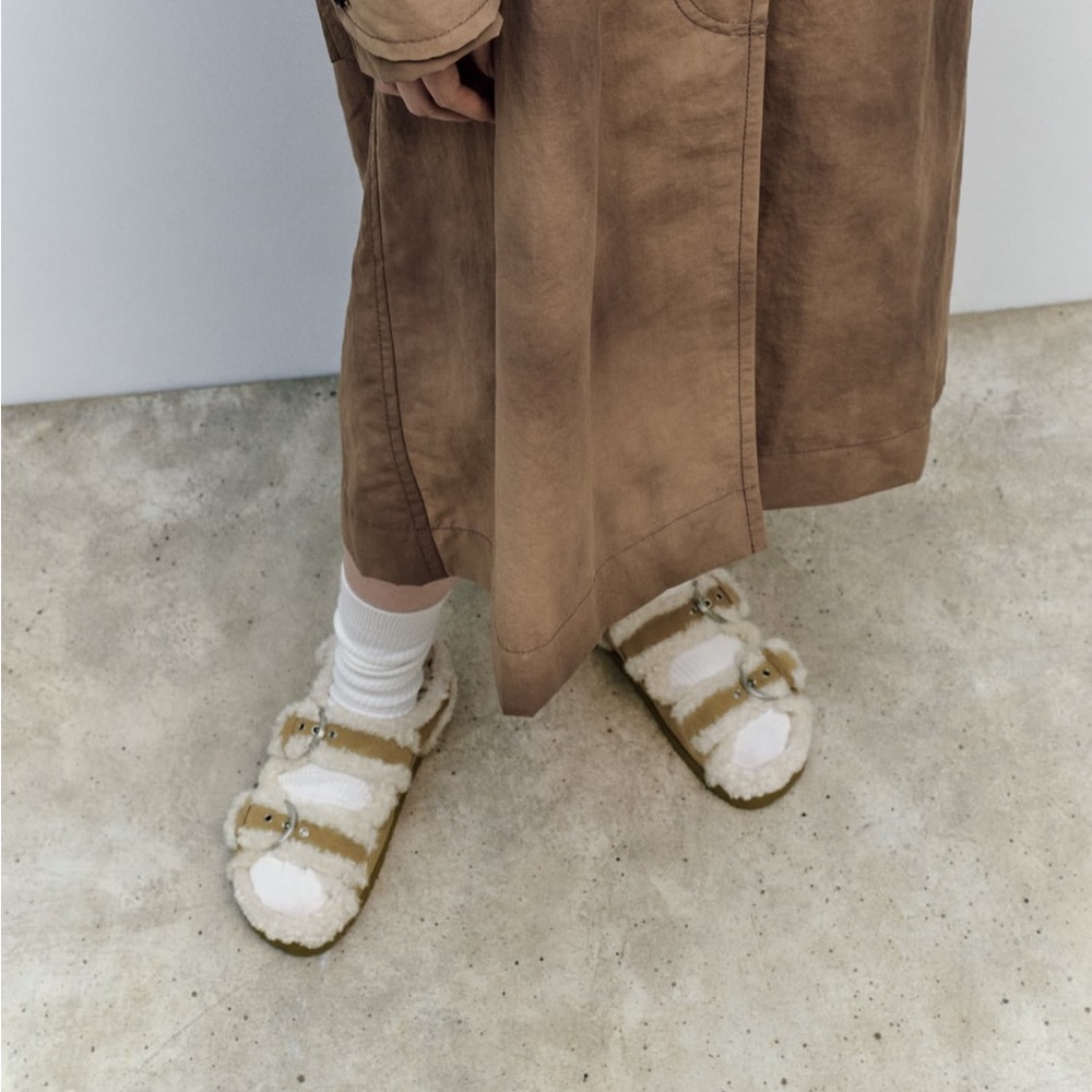 NWT Zara Faux Fur Leather Sandals